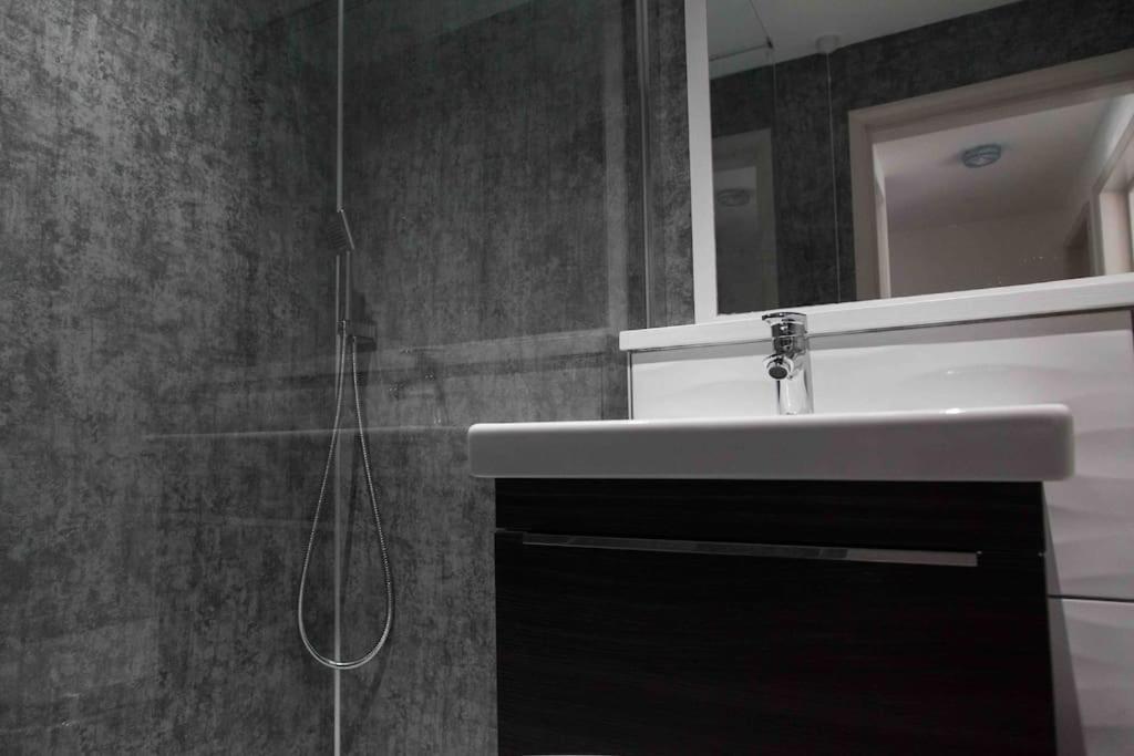 Stunning 2 Bed Apartment With Sea Views, Hikkaduwa Dış mekan fotoğraf